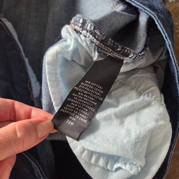 1822 Denim Embellished Jeans Plus Size 20W Taylor Fit Patchwork Embroidered - Picture 8 of 11